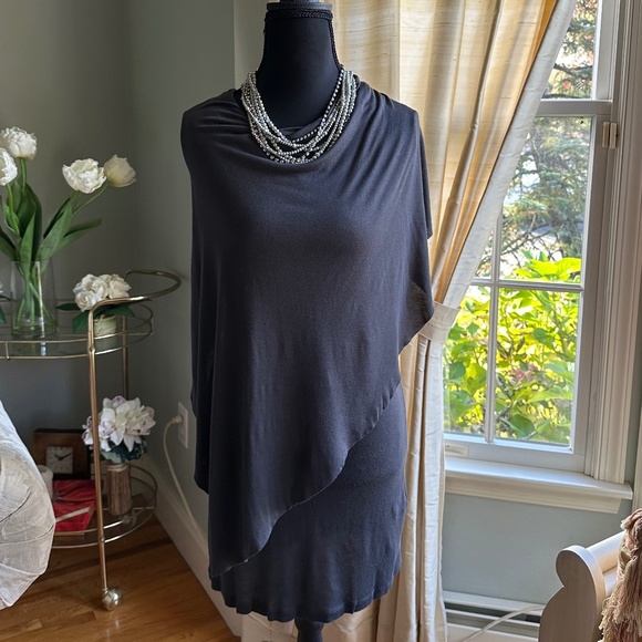 Alice + Olivia Cape Dress - Picture 2 of 7